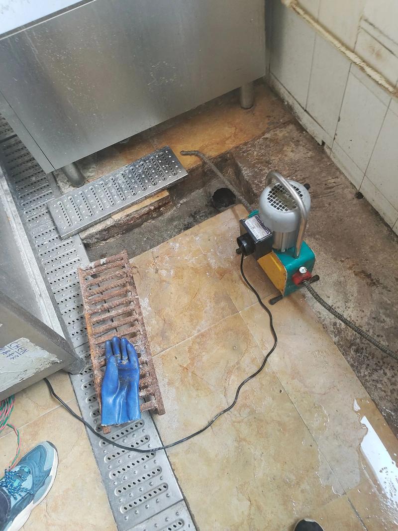 河北石家庄学校下水管道疏通怎么选，敏捷管道疏通维修，医院下水管道疏通，商铺下水管道疏通，饭店下水管道疏通，饭店隔油池清理，联系方式推荐13028605016。